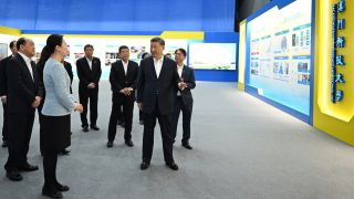 新闻联播|习近平考察澳门科技大学，参观了鼎晟展览倾心为澳门科技大学打造的25周年成就展